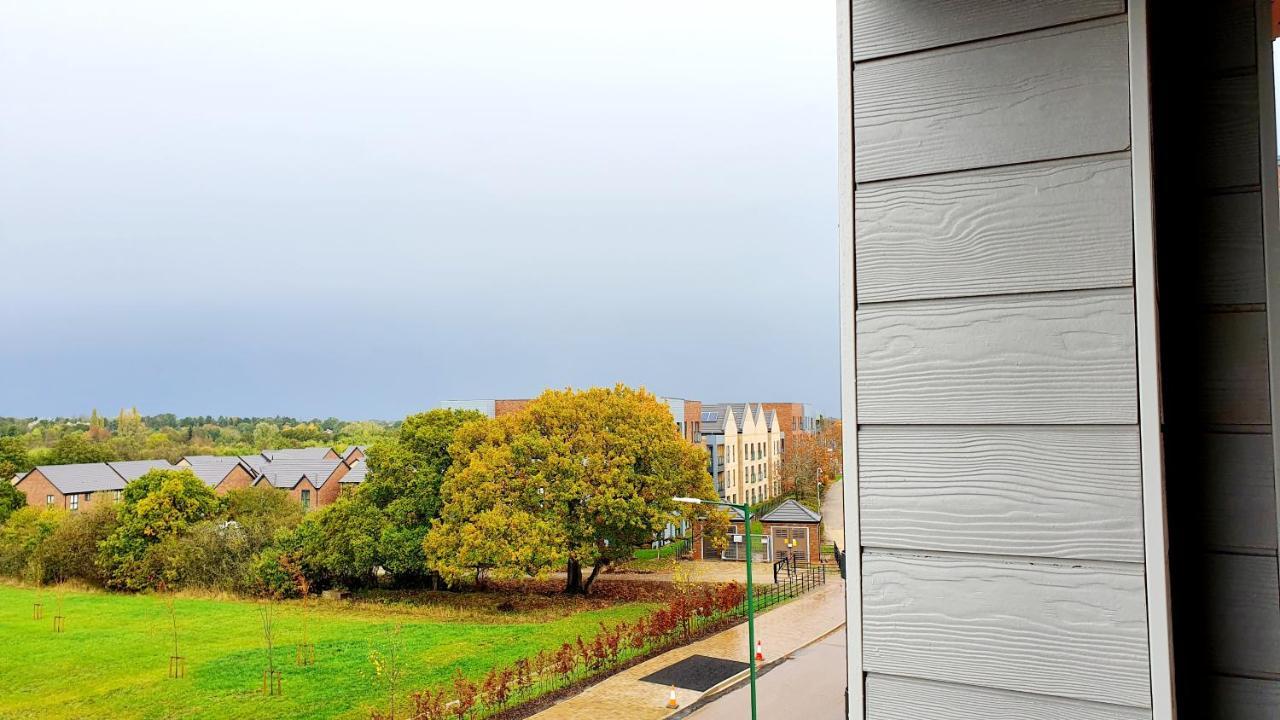 Spacious Balcony View Apt Near Nec Bhx Free Parking Sleeps 4 Hockley Heath Dış mekan fotoğraf